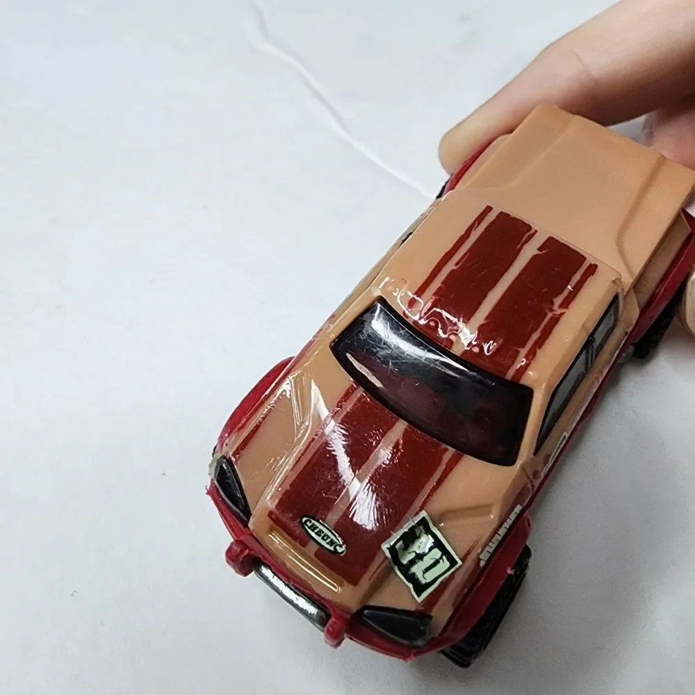 Hot Wheels 2001 Thrill Racers Earthquake #224 Mega-Duty DIECAST TOY CAR